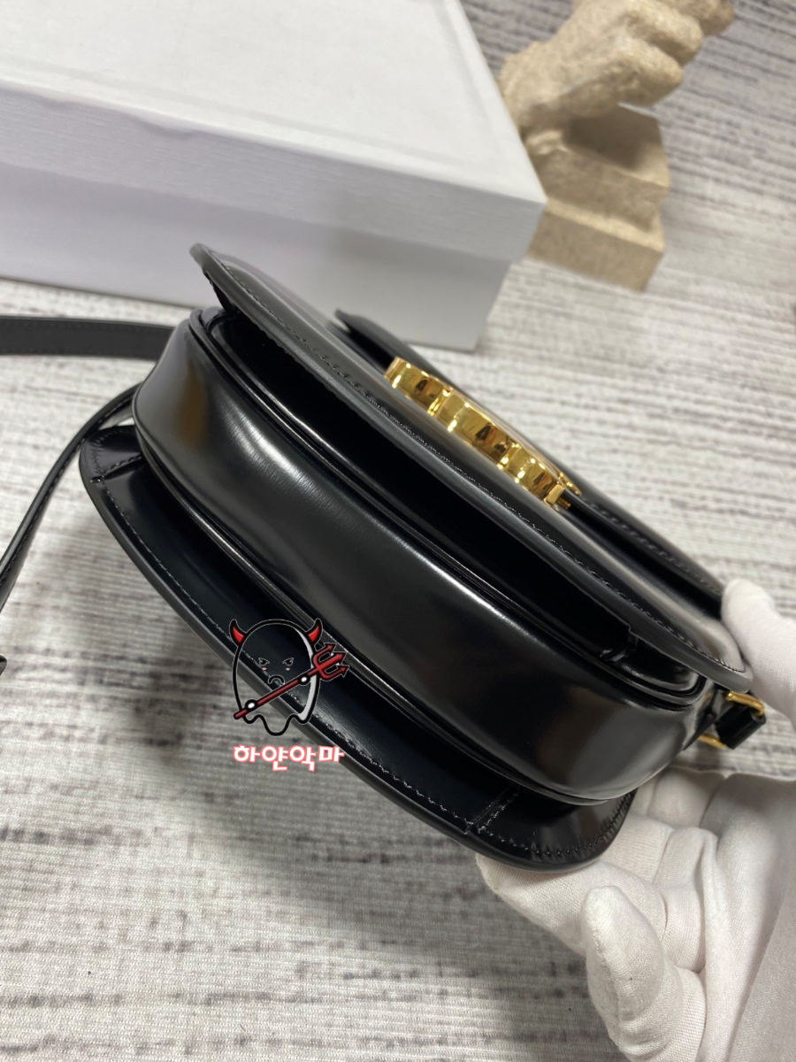 1KakaoTalk_20230213_121852259_04.jpg