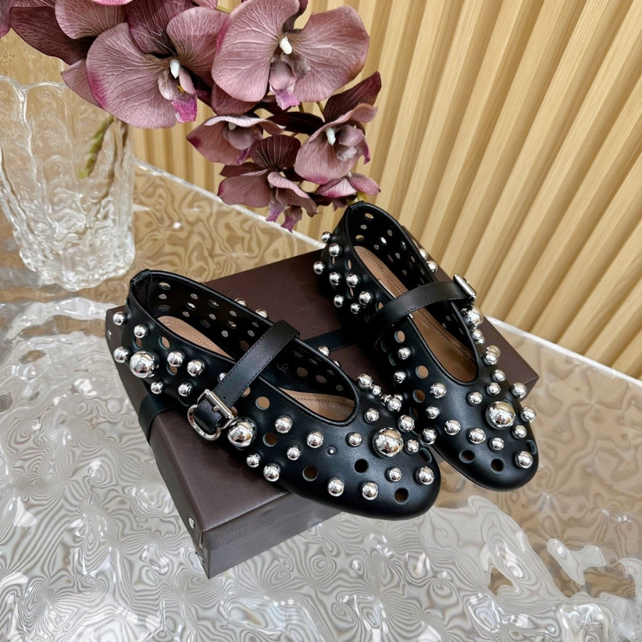 알라이아 신발 (2).jpg