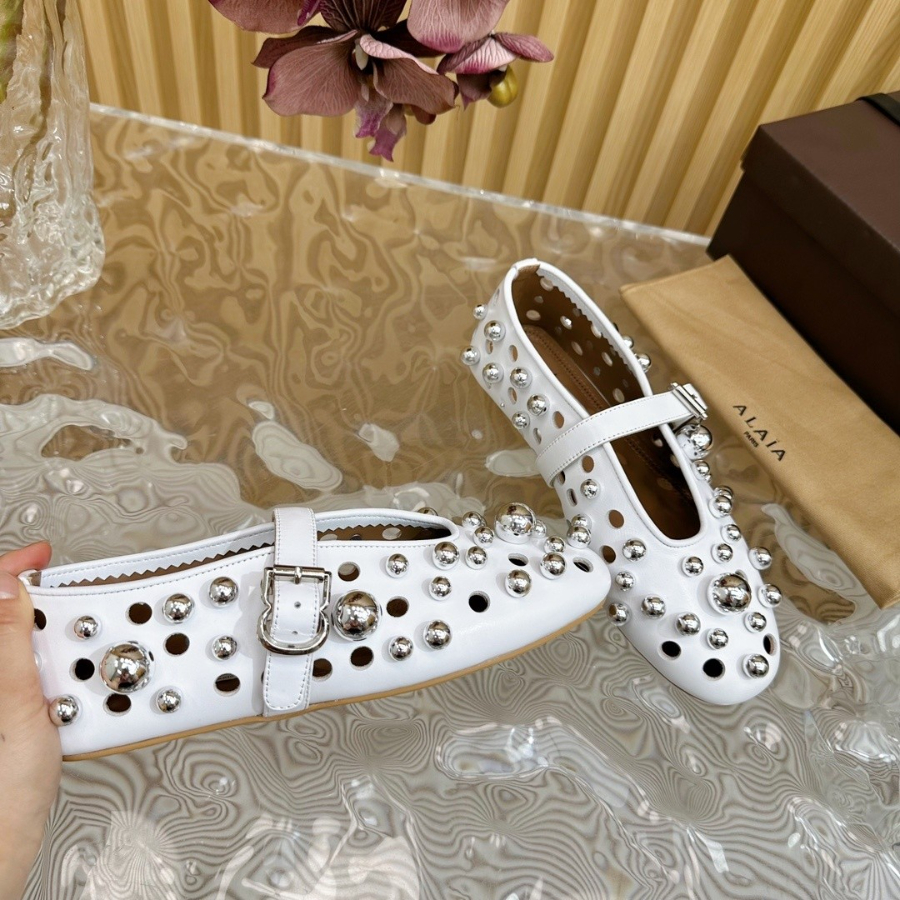 알라이아 신발 (8).jpg