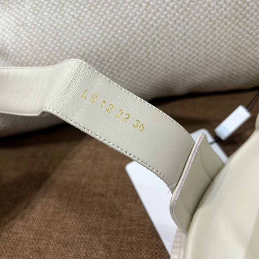 디올 샌들 (16).jpg