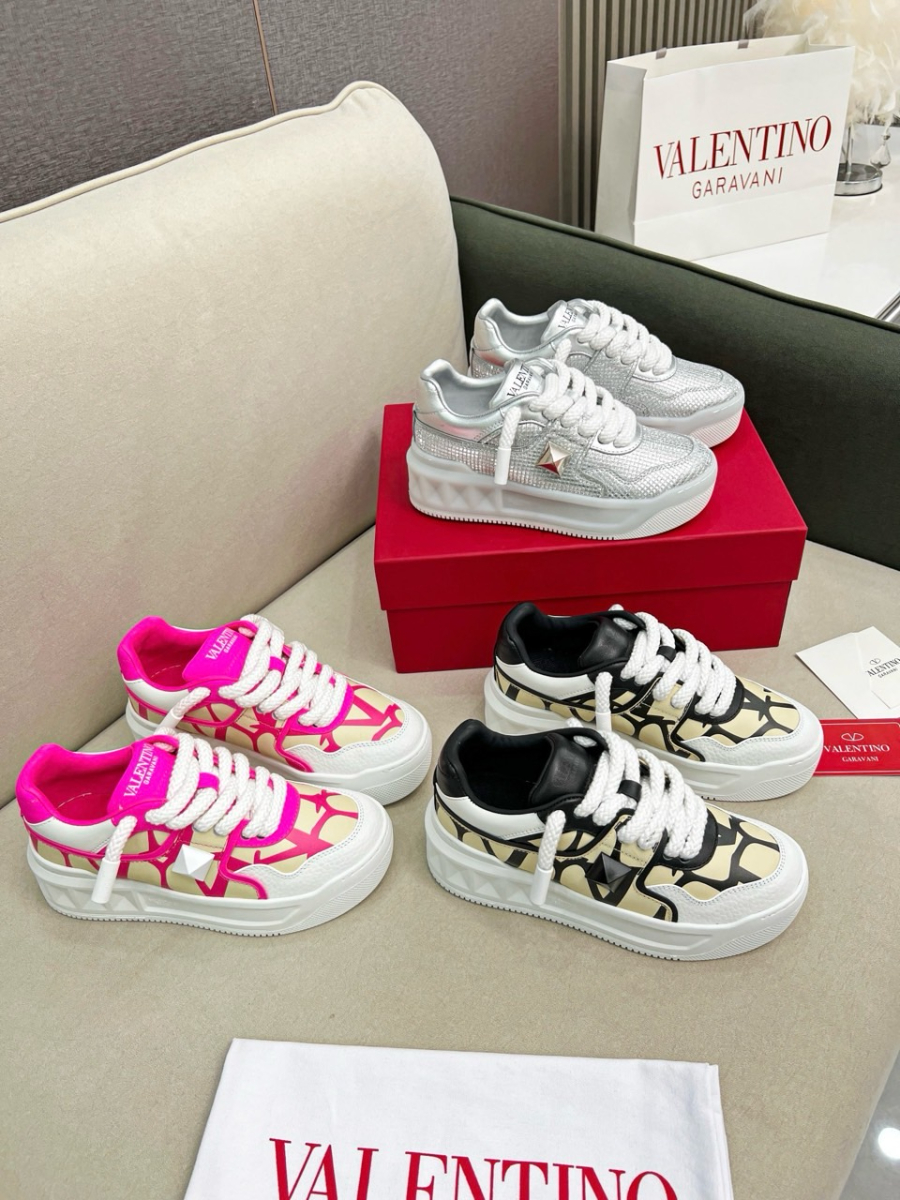 하얀악마 발렌티노 운동화 (1).jpg