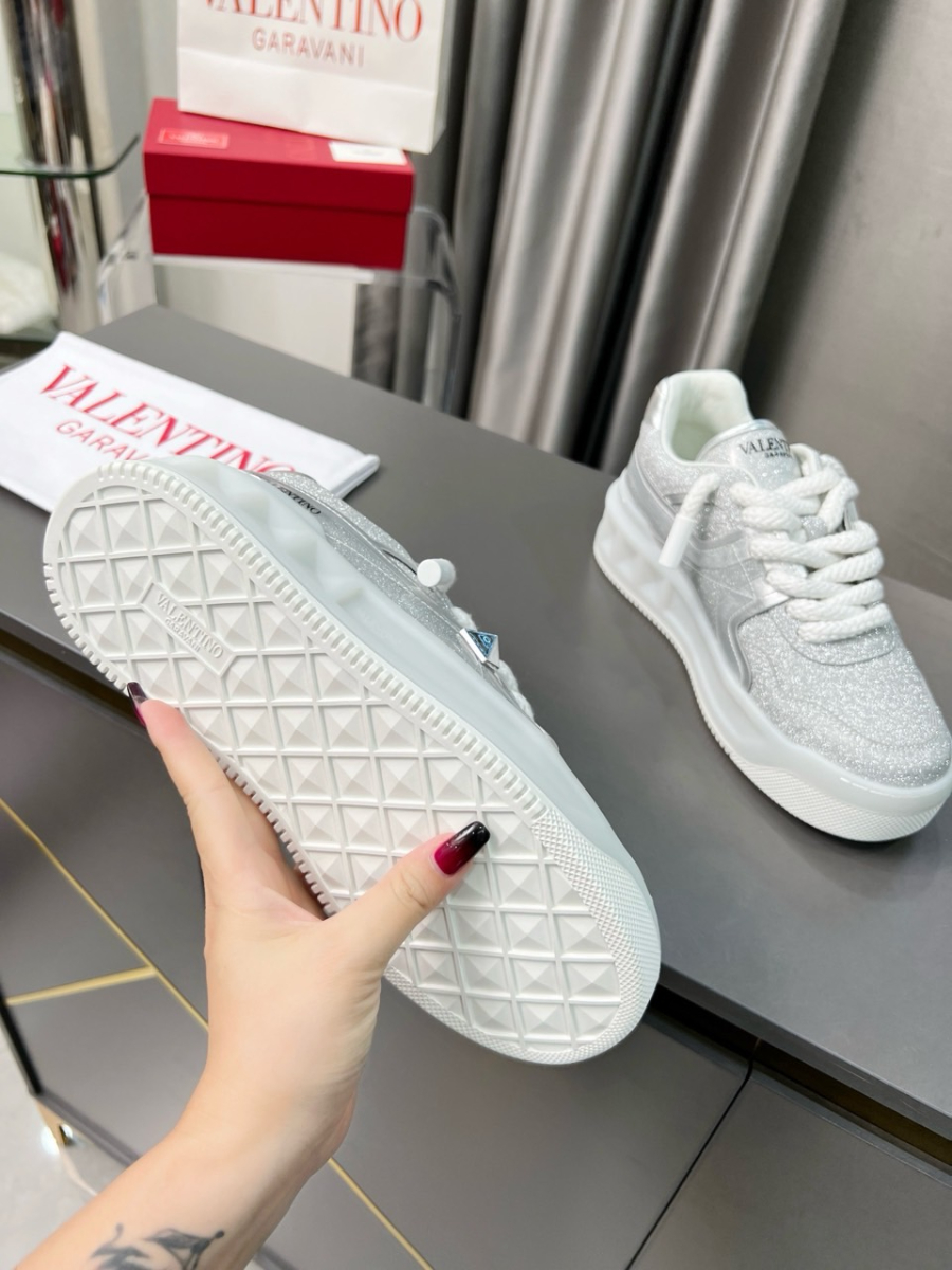 하얀악마 발렌티노 운동화 (4).jpg