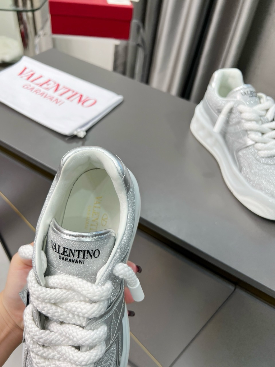 하얀악마 발렌티노 운동화 (7).jpg