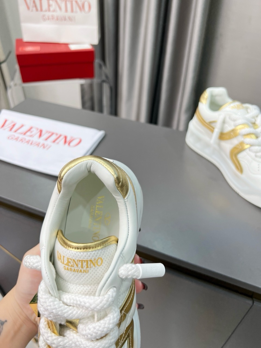 하얀악마 발렌티노 운동화 (17).jpg