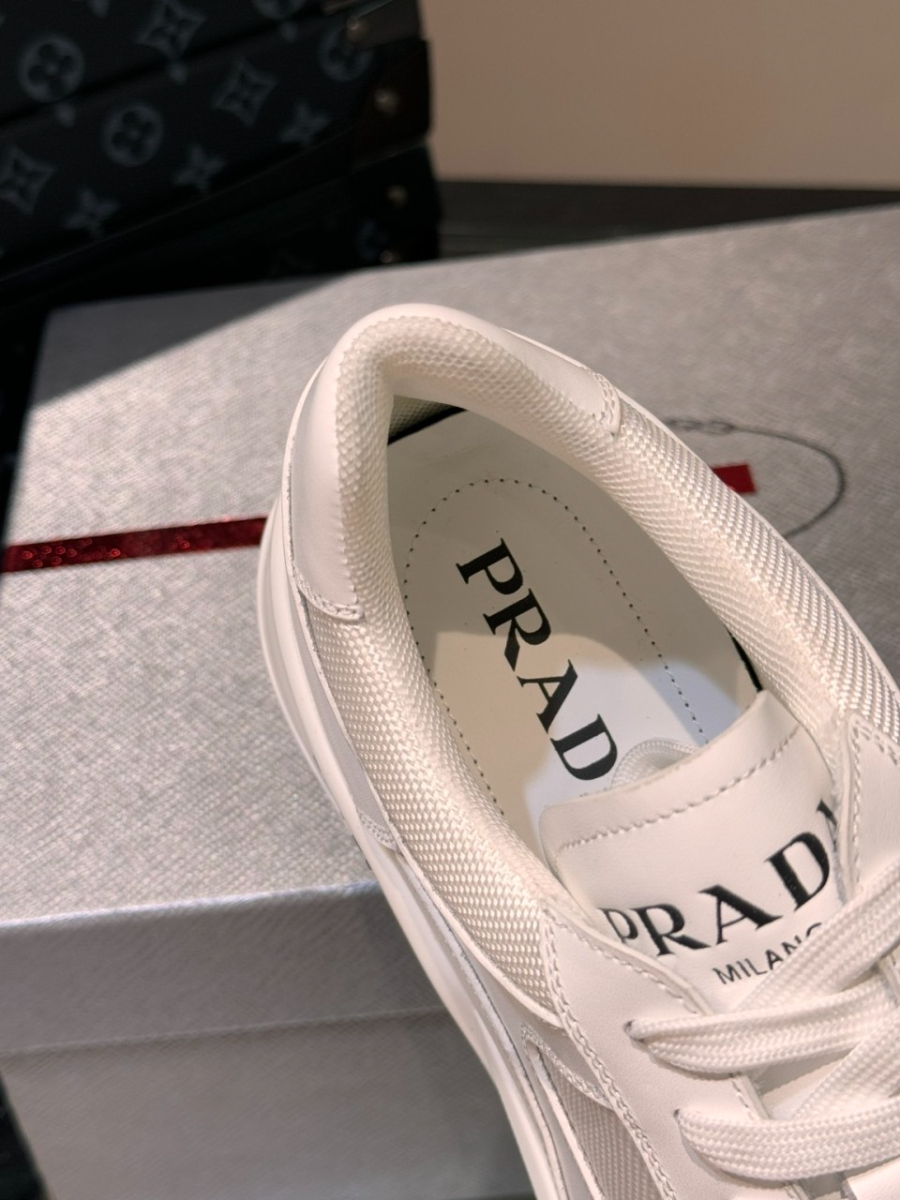 하얀악마 프라다 운동화 (11).jpg
