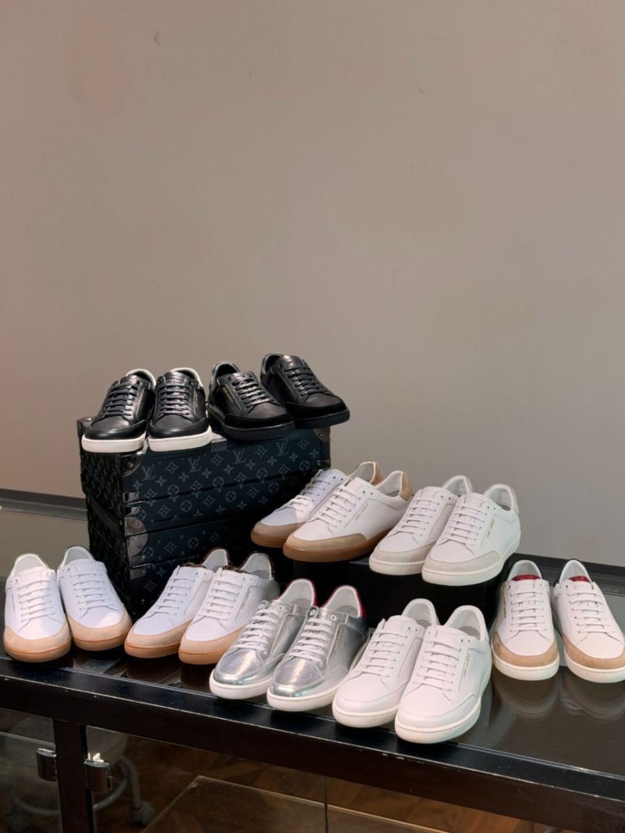 하얀악마 생로랑 운동화 (1).jpg