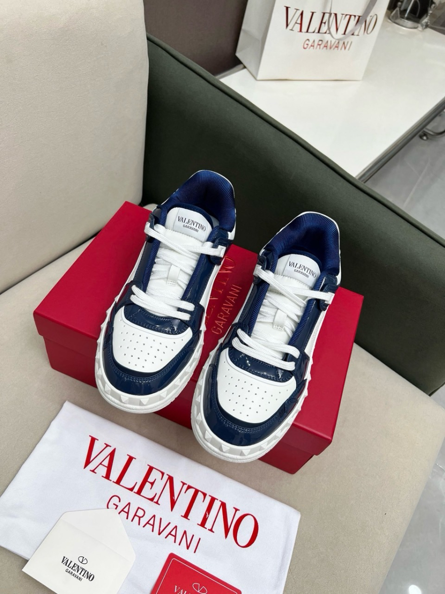 하얀악마 발렌티노 운동화 (2).jpg