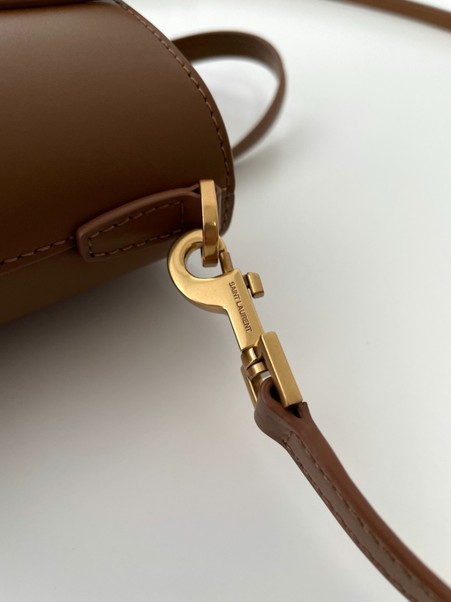 하얀악마 생로랑 토트백 (13).jpg