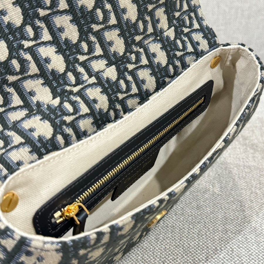 하얀악마 디올 베사체 (10).jpg