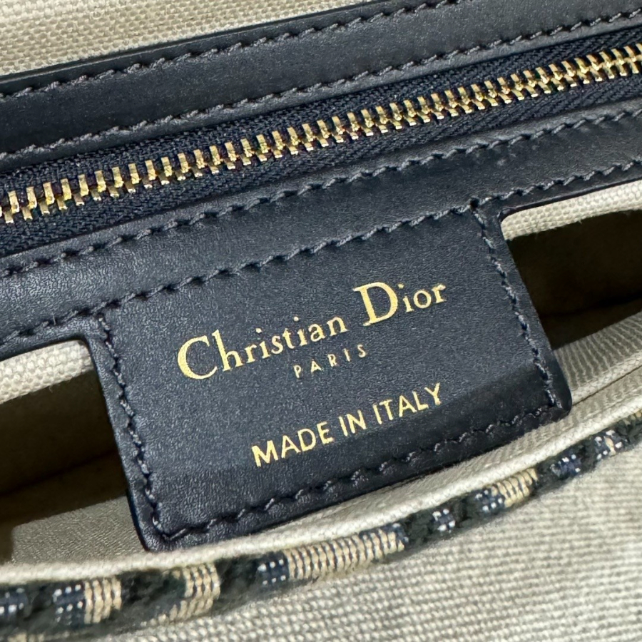 하얀악마 디올 베사체 (11).jpg