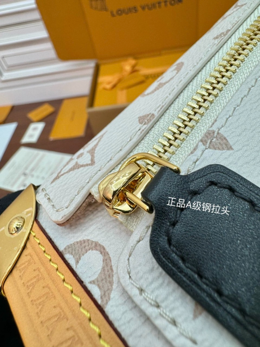 하얀악마 루이비통 사이드트렁크 (6).jpg