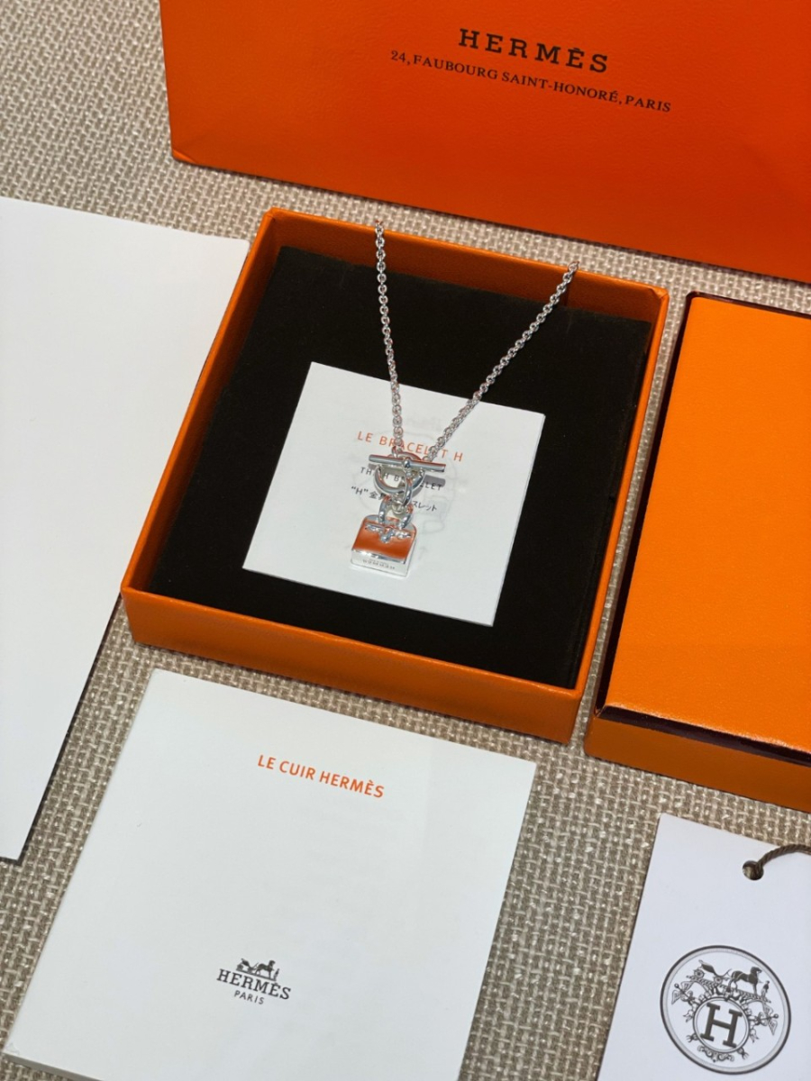 하얀악마 에르메스 목걸이 (3).jpg