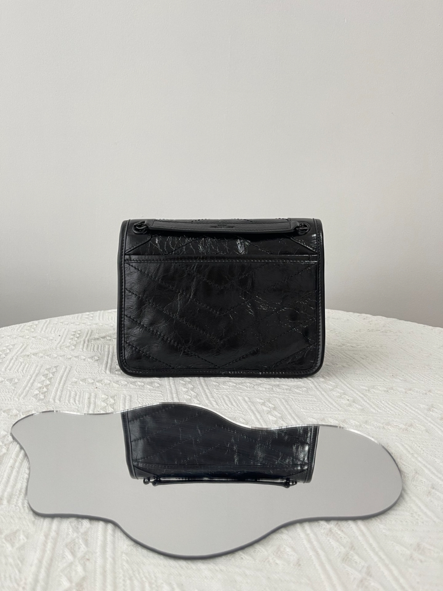 하얀악마 생로랑 니키백 (4).jpg