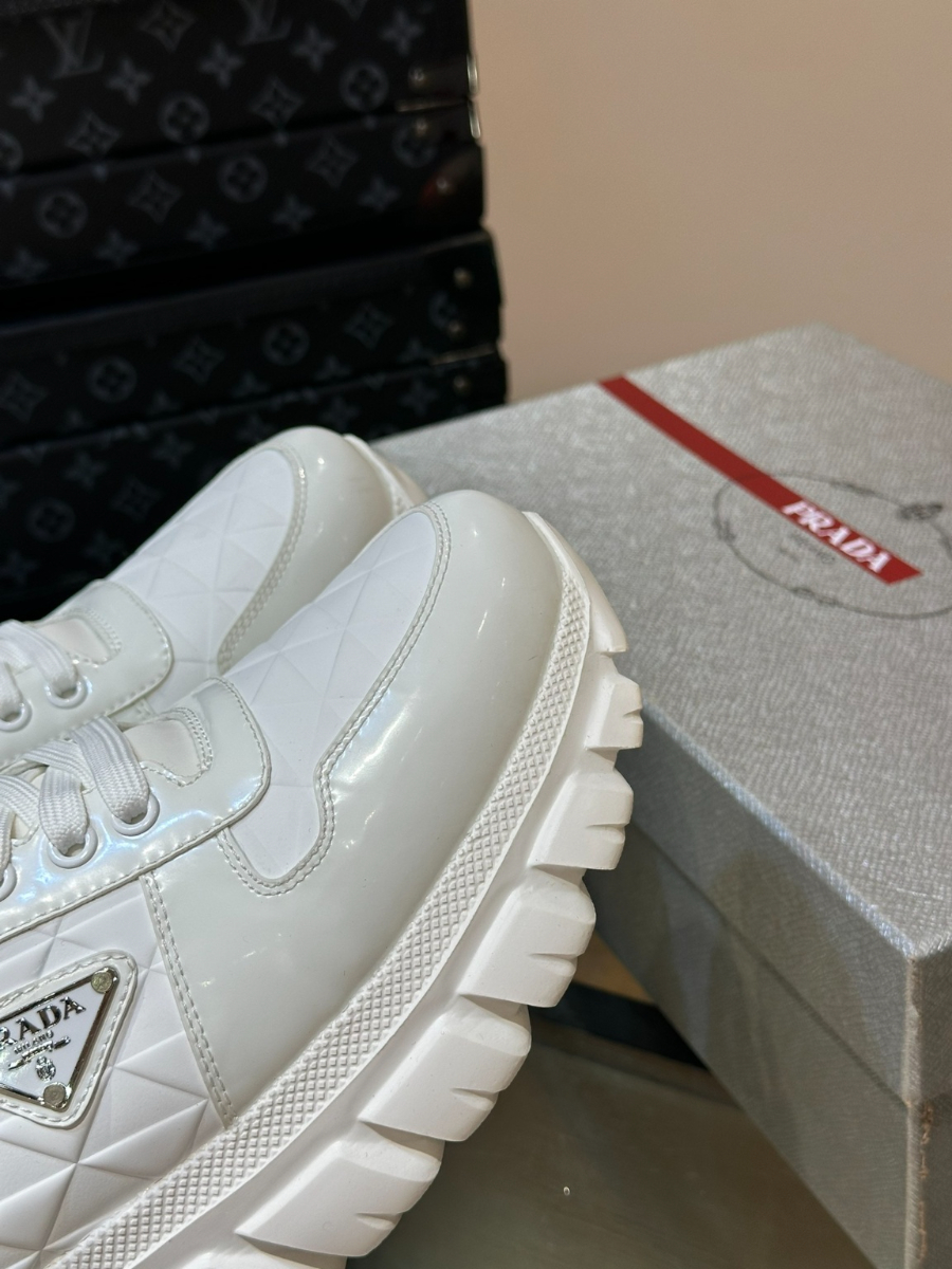 하얀악마 프라다 스니커즈 (9).jpg
