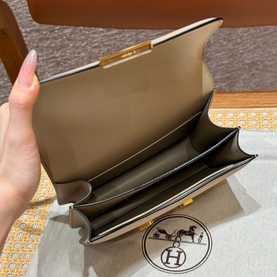 하얀악마 에르메스 콘스탄스 (12).jpg