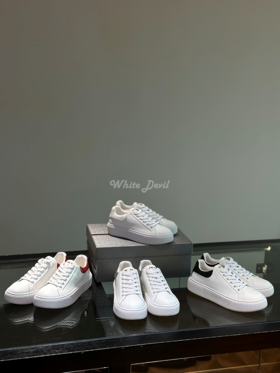 하얀악마 프라다 스니커즈 (2).jpg