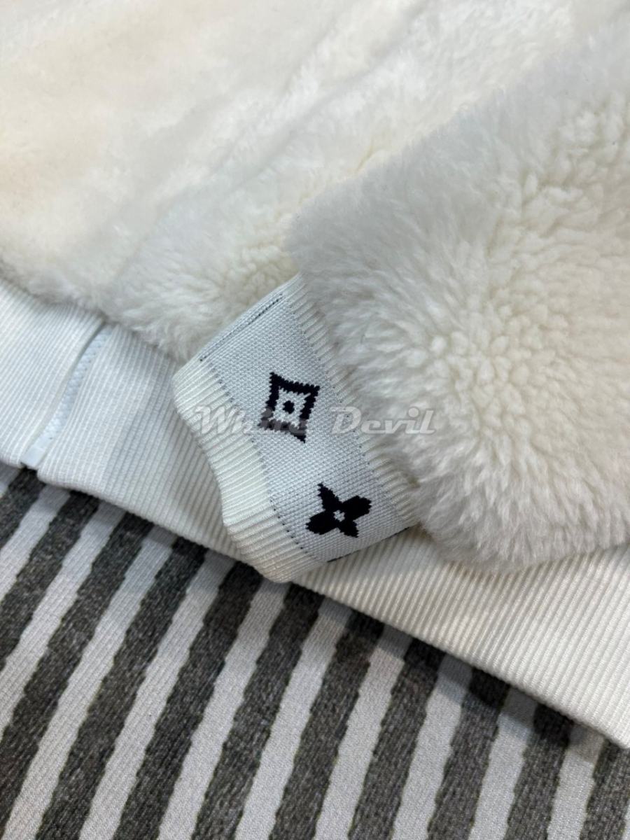 하얀악마 루이비통 양털자켓 (15).jpg