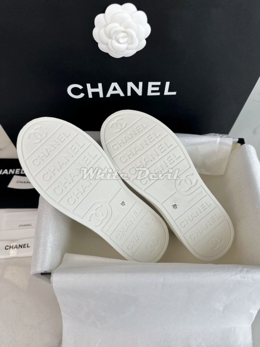 하얀악마 샤넬 스니커즈 (11).jpg