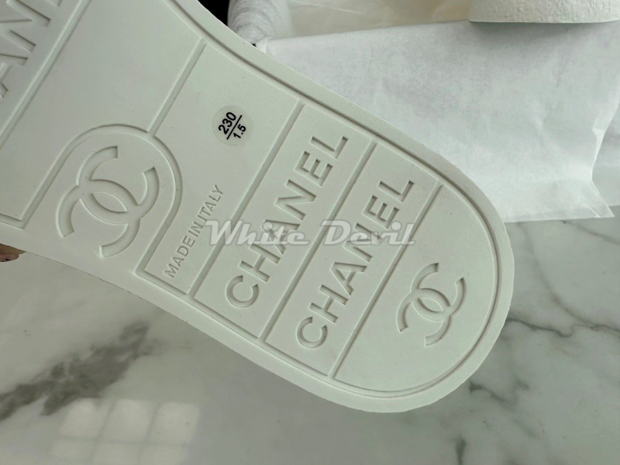 하얀악마 샤넬 스니커즈 (18).jpg