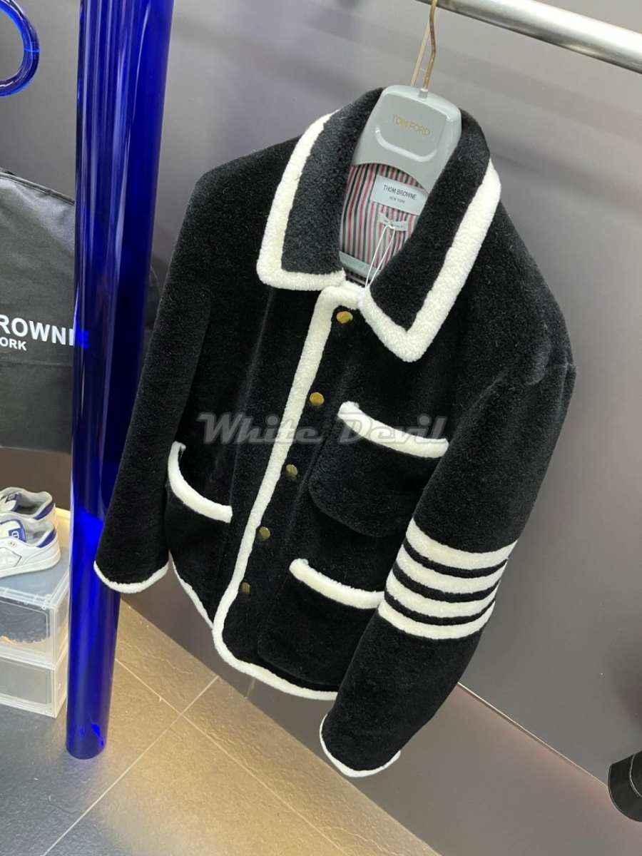 하얀악마 톰브라운 코트 (3).jpg