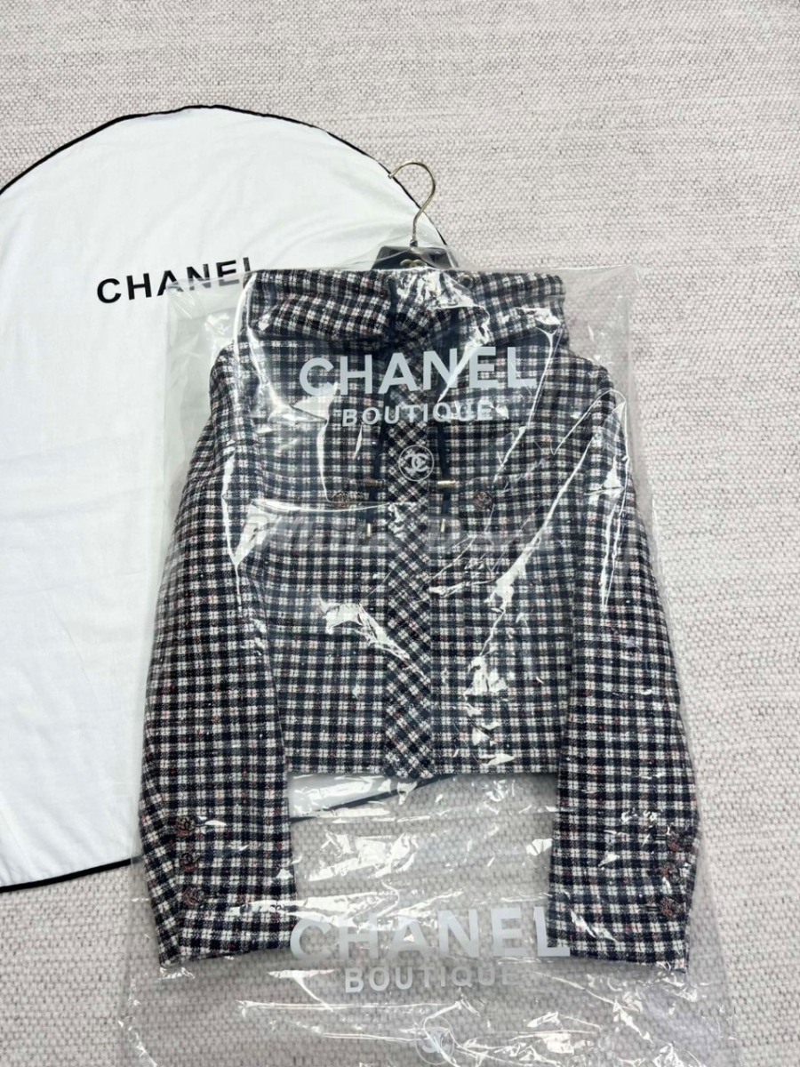 하얀악마 샤넬 점퍼 (7).jpg