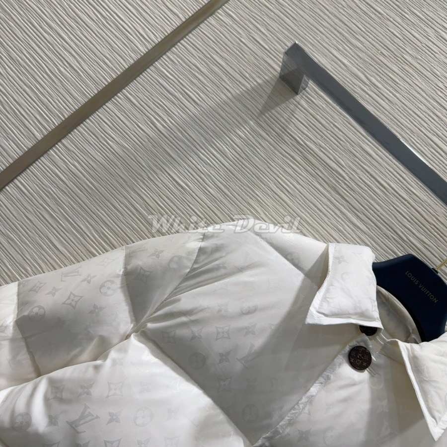 하얀악마 루이비통 패딩 (8).jpg