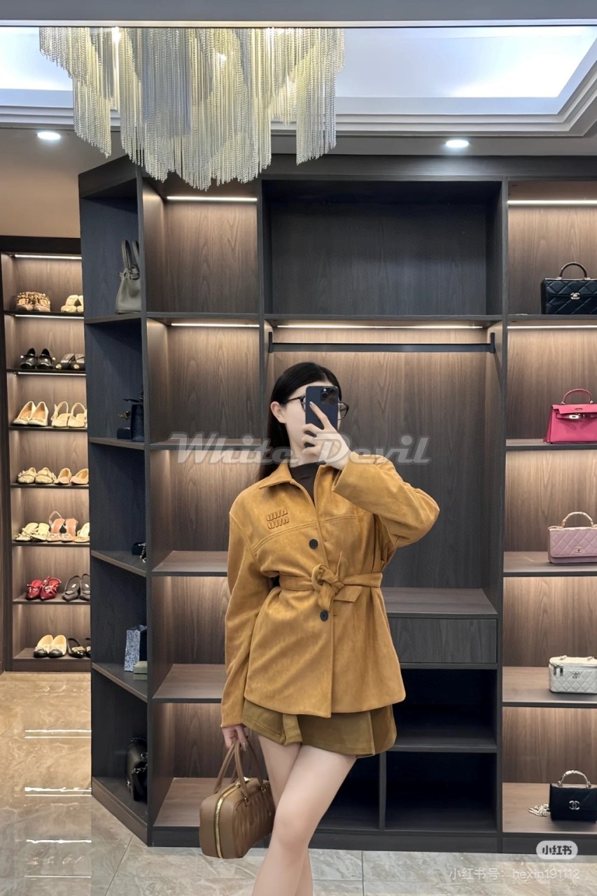 하얀악마 미우미우 코트 (2).jpg