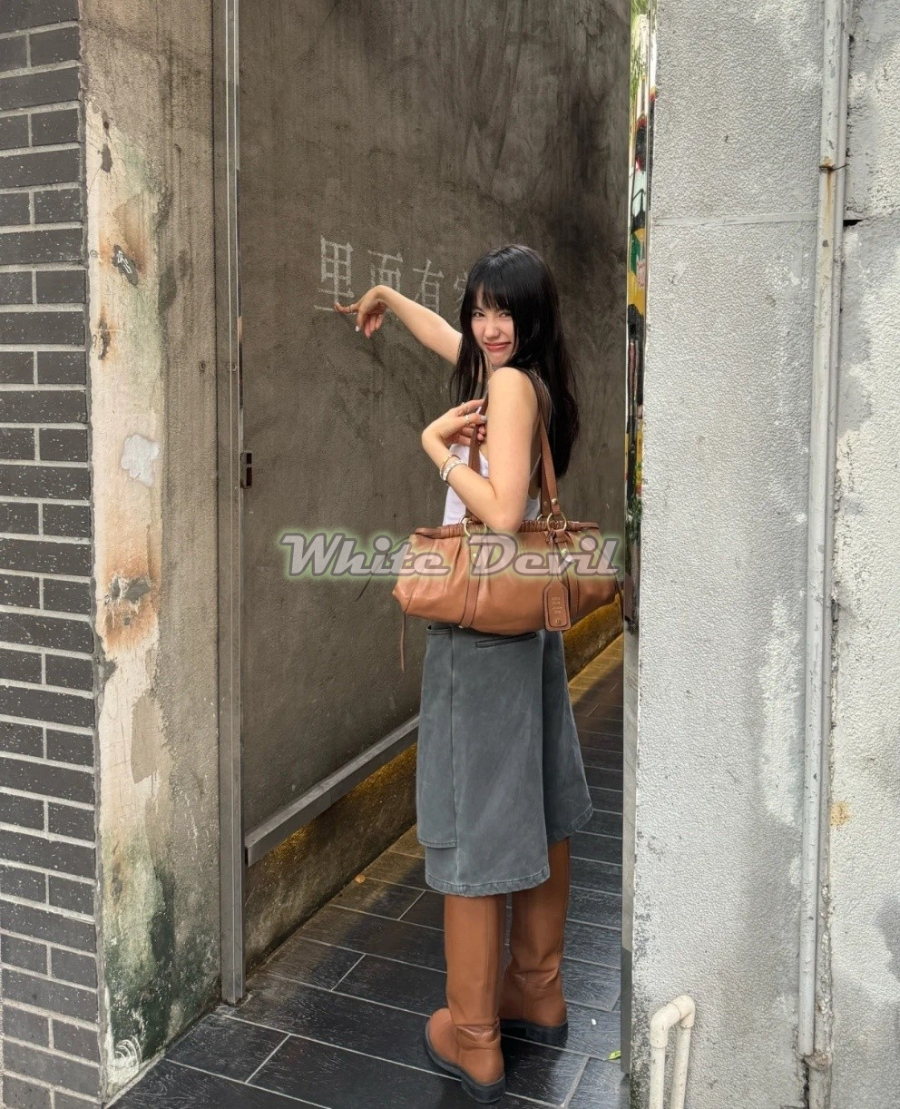 하얀악마 미우미우 숄더백 (3).jpg