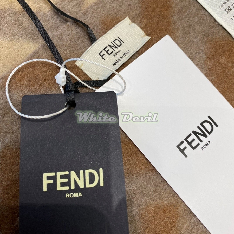 하얀악마 펜디 목도리 (6).jpg