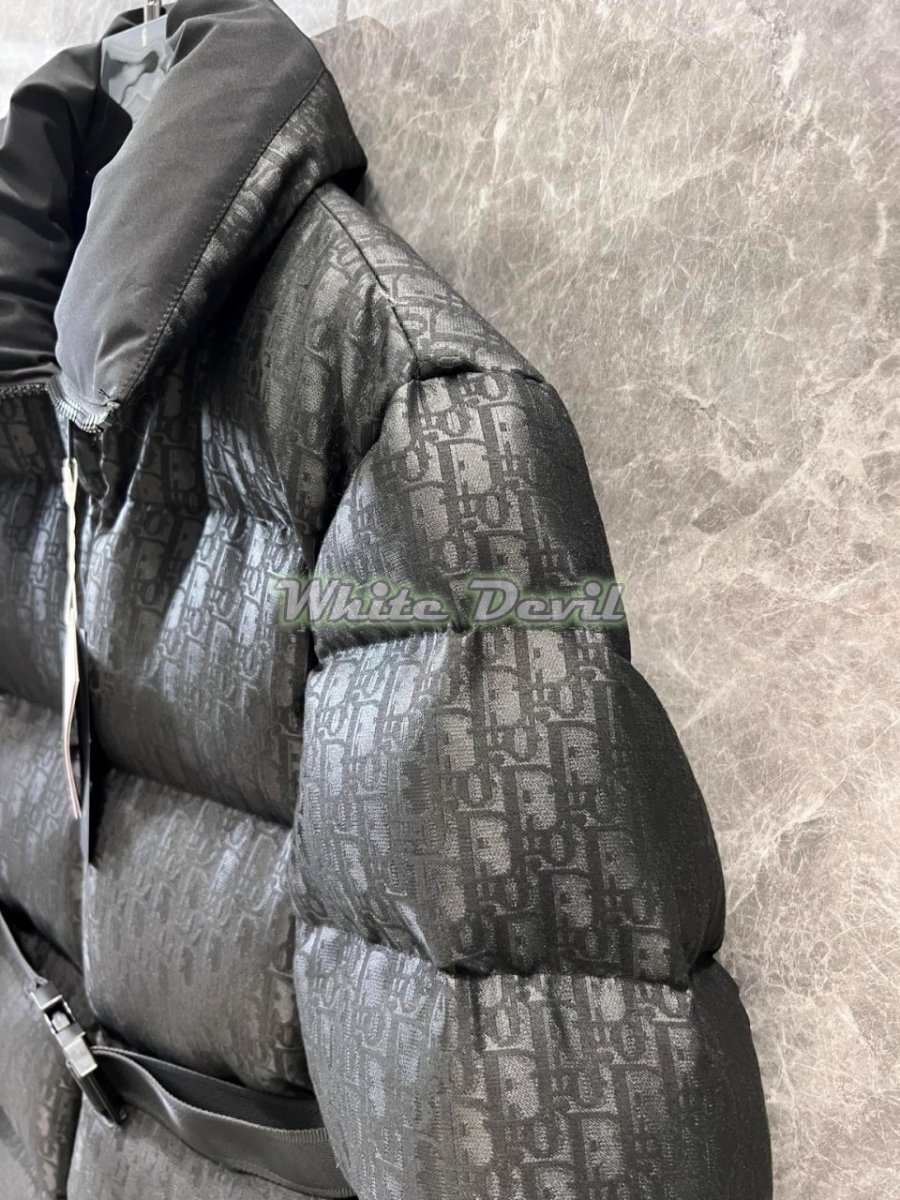 하얀악마 디올 패딩 (10).jpg