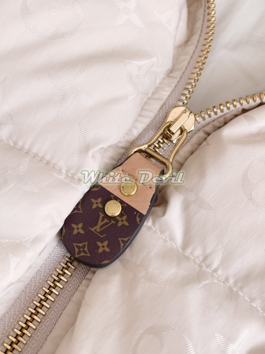 하얀악마 루이비통 패딩 (9).jpg