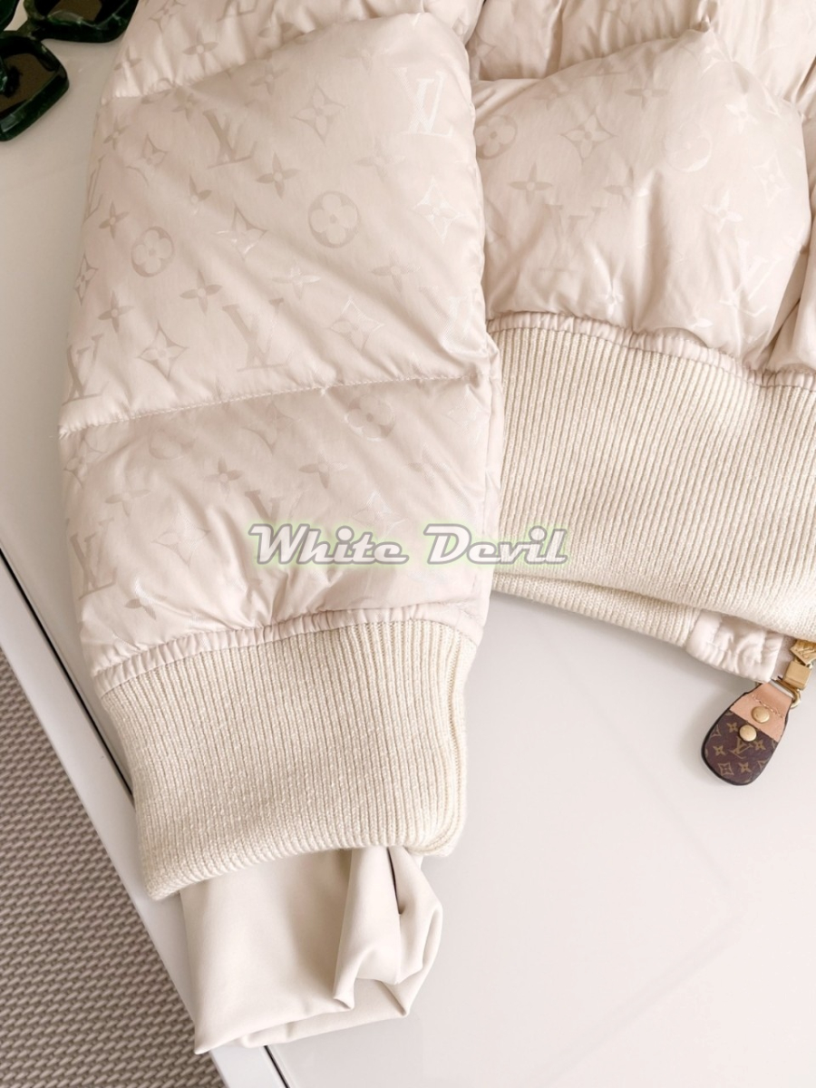 하얀악마 루이비통 패딩 (15).jpg
