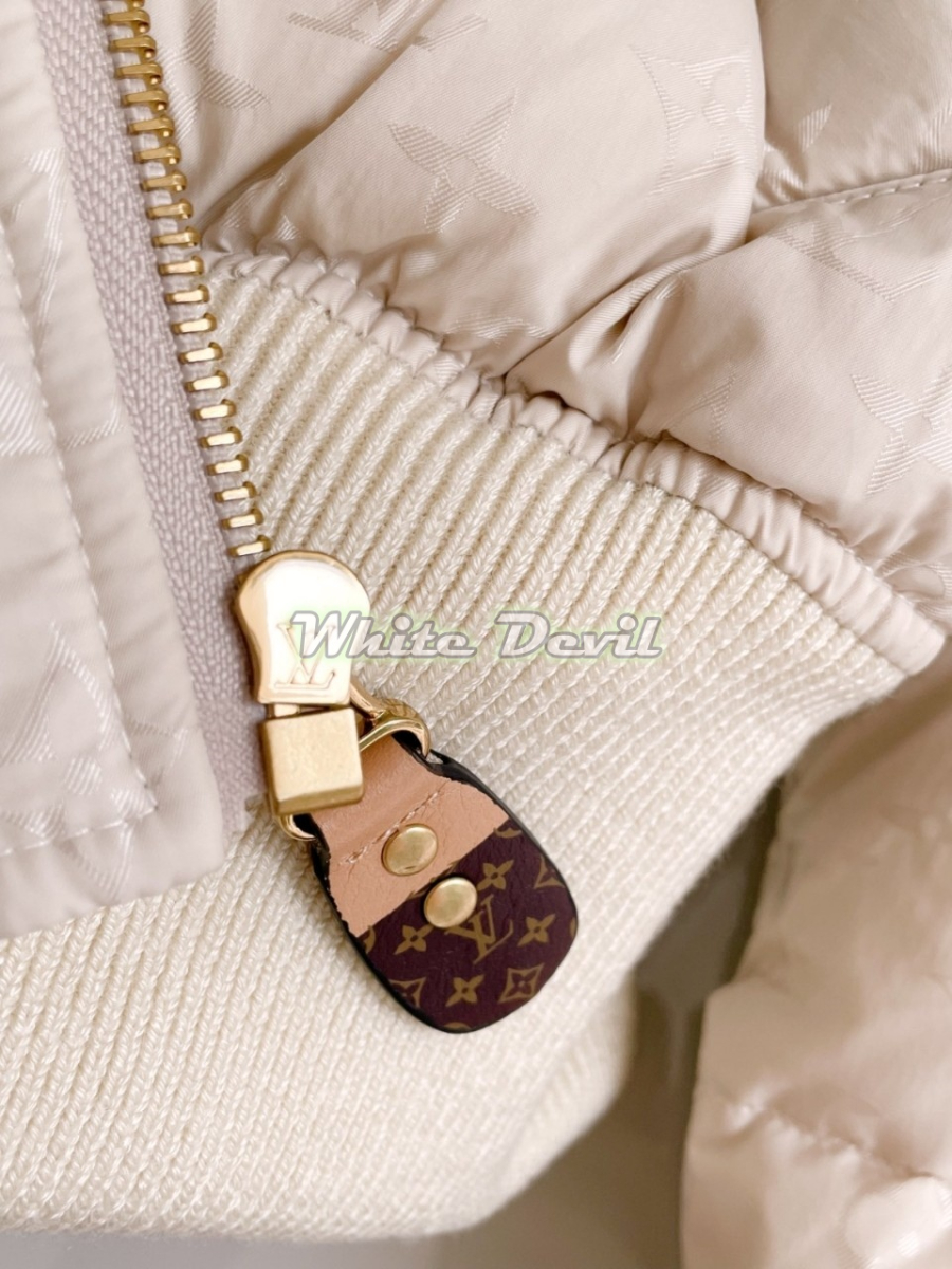 하얀악마 루이비통 패딩 (18).jpg