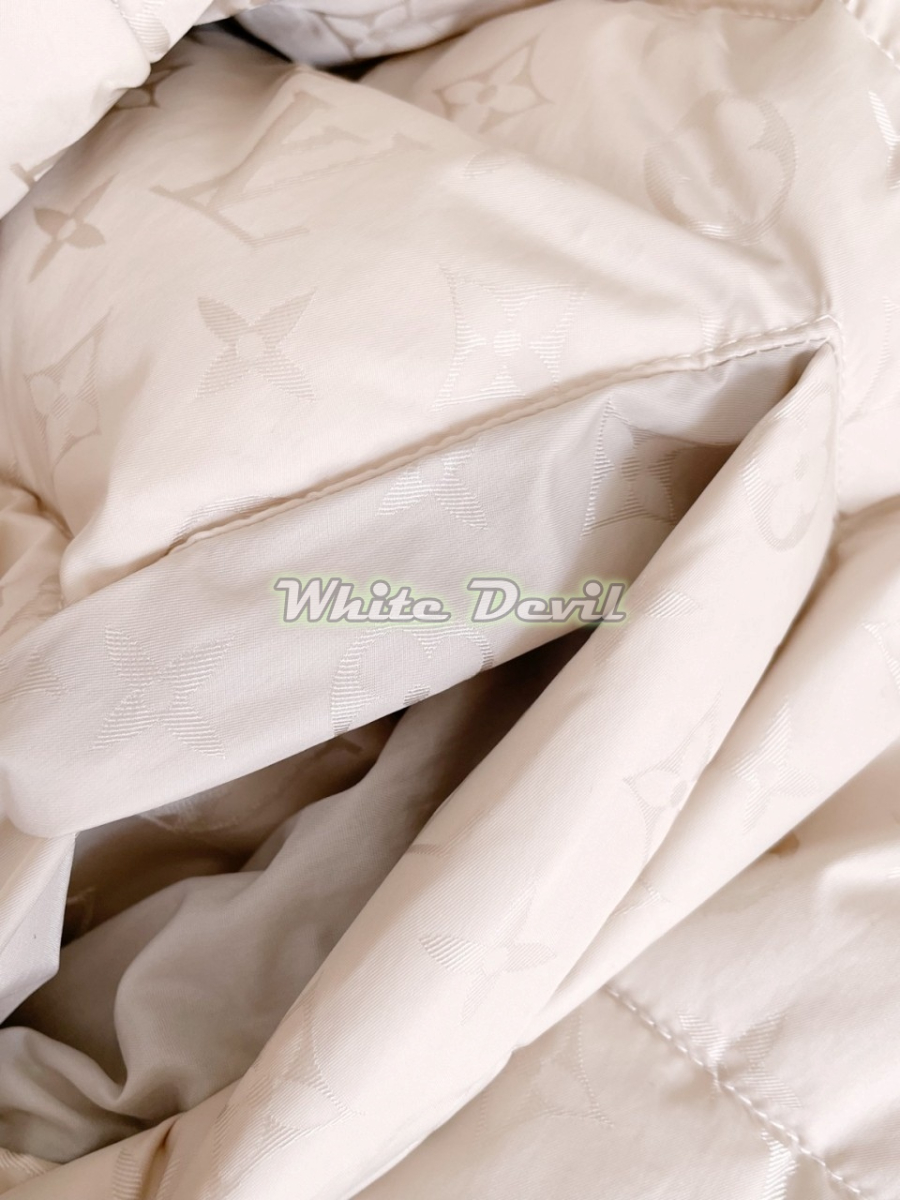 하얀악마 루이비통 패딩 (23).jpg