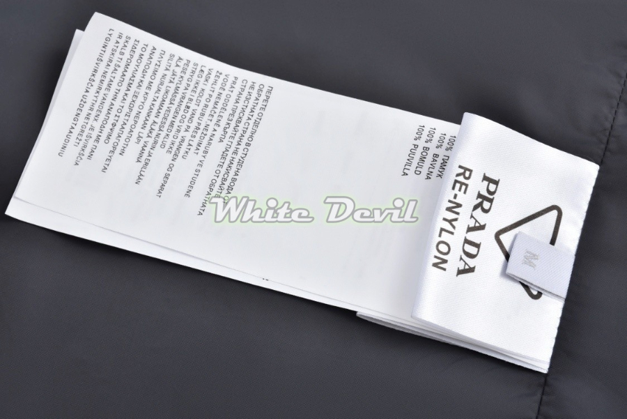 하얀악마 프라다 패딩 (13).jpg