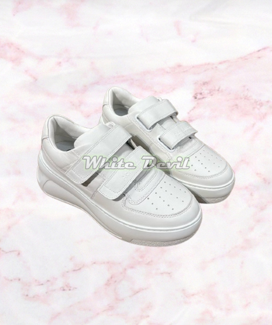 하얀악마 아크네 운동화 (1).jpg