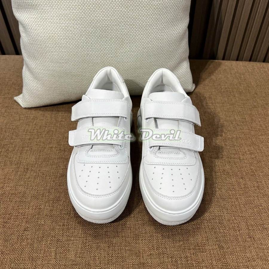 하얀악마 아크네 운동화 (3).jpg