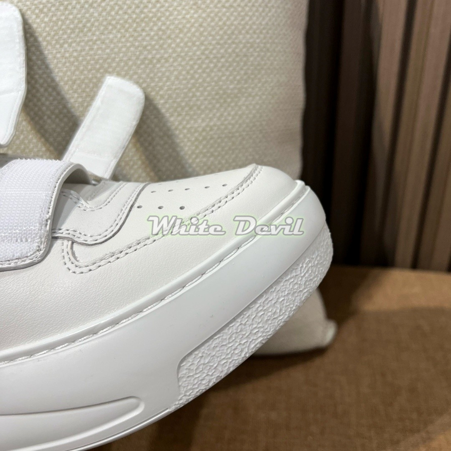 하얀악마 아크네 운동화 (12).jpg