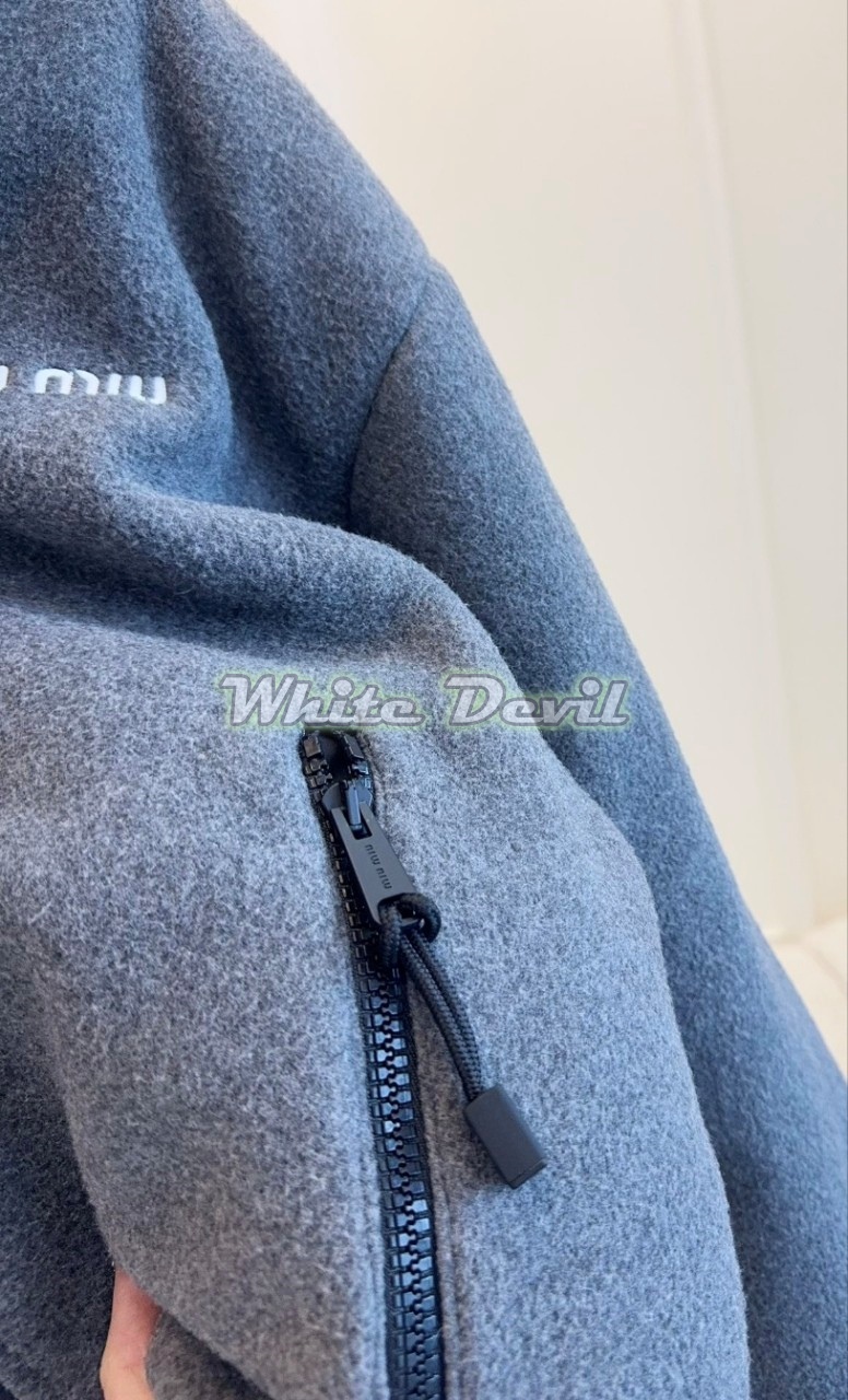 하얀악마 미우미우 패딩 (10).jpg
