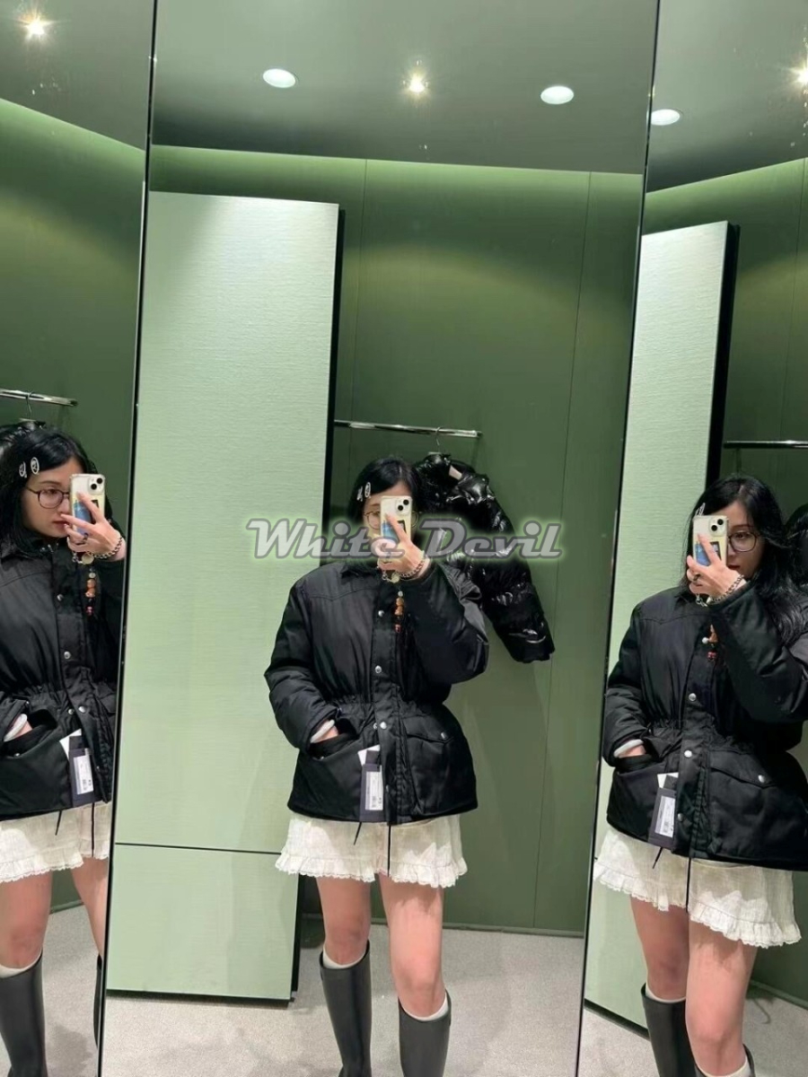 하얀악마 프라다  패딩 (3).jpg