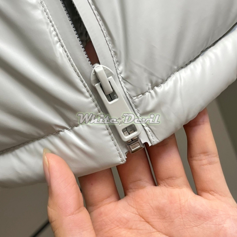 하얀악마 프라다 패딩 (10).jpg