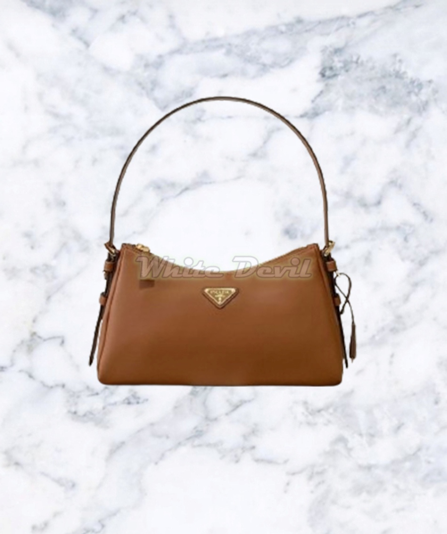 하얀악마 프라다 숄더백 (1).jpg