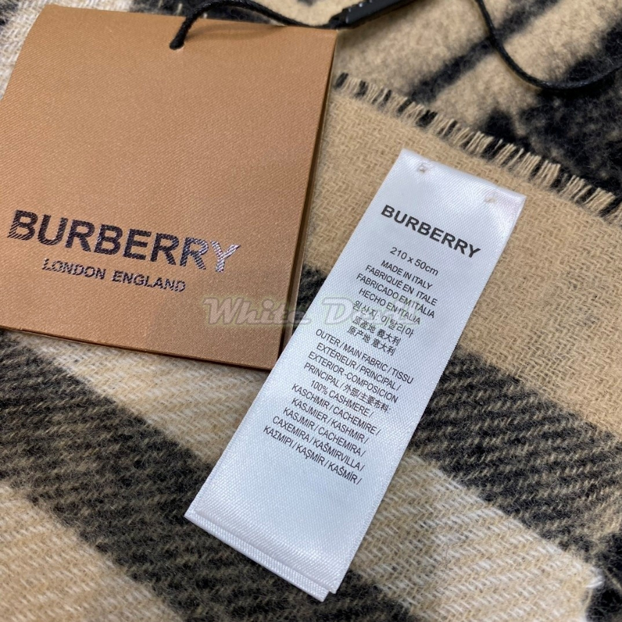 하얀악마 버버리 목도리 (9).jpg
