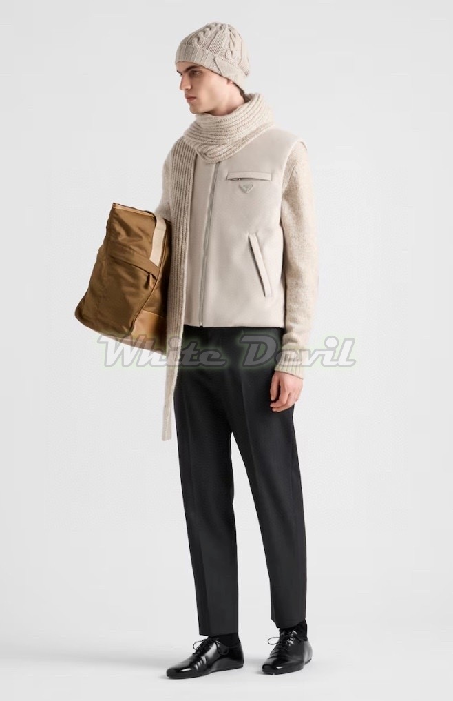 하얀악마 프라다 패딩조끼 (2).jpg