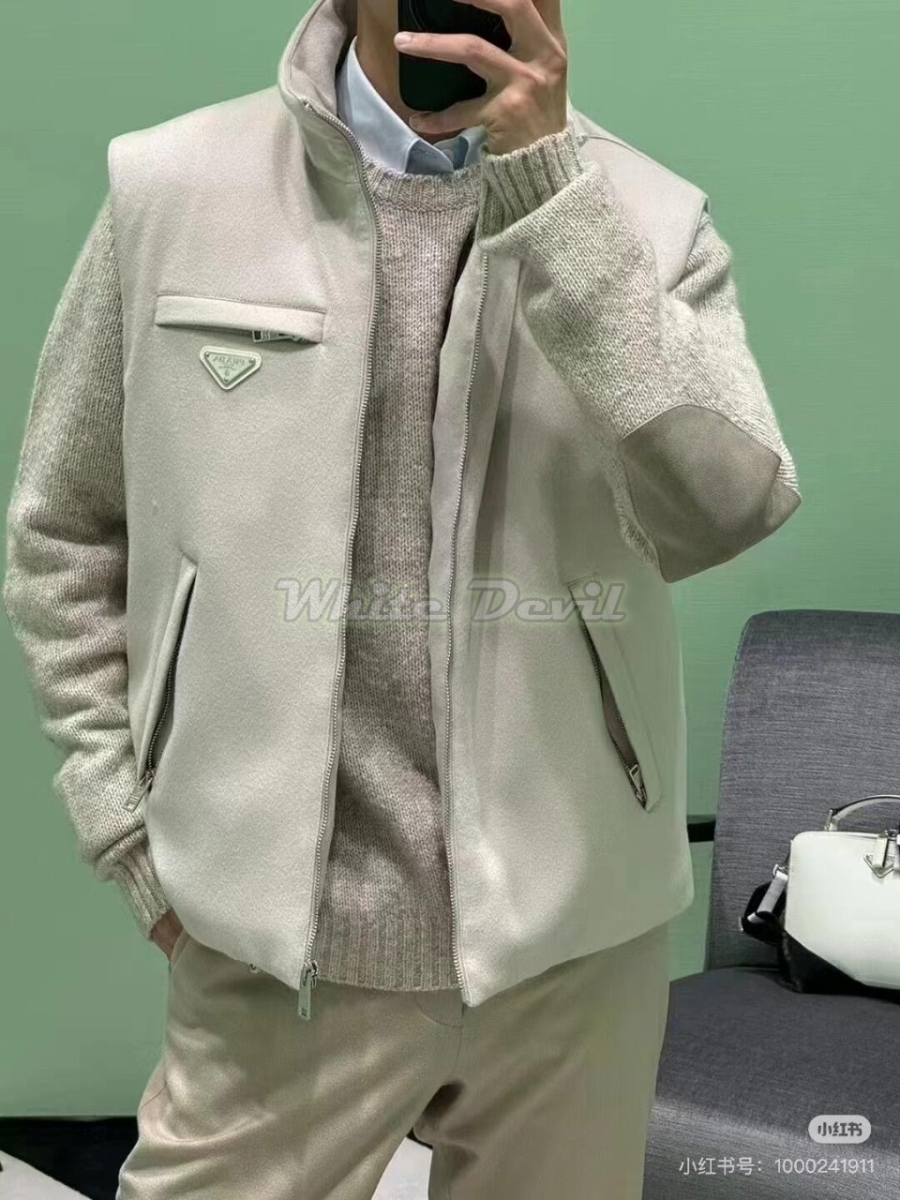 하얀악마 프라다 패딩조끼 (3).jpg