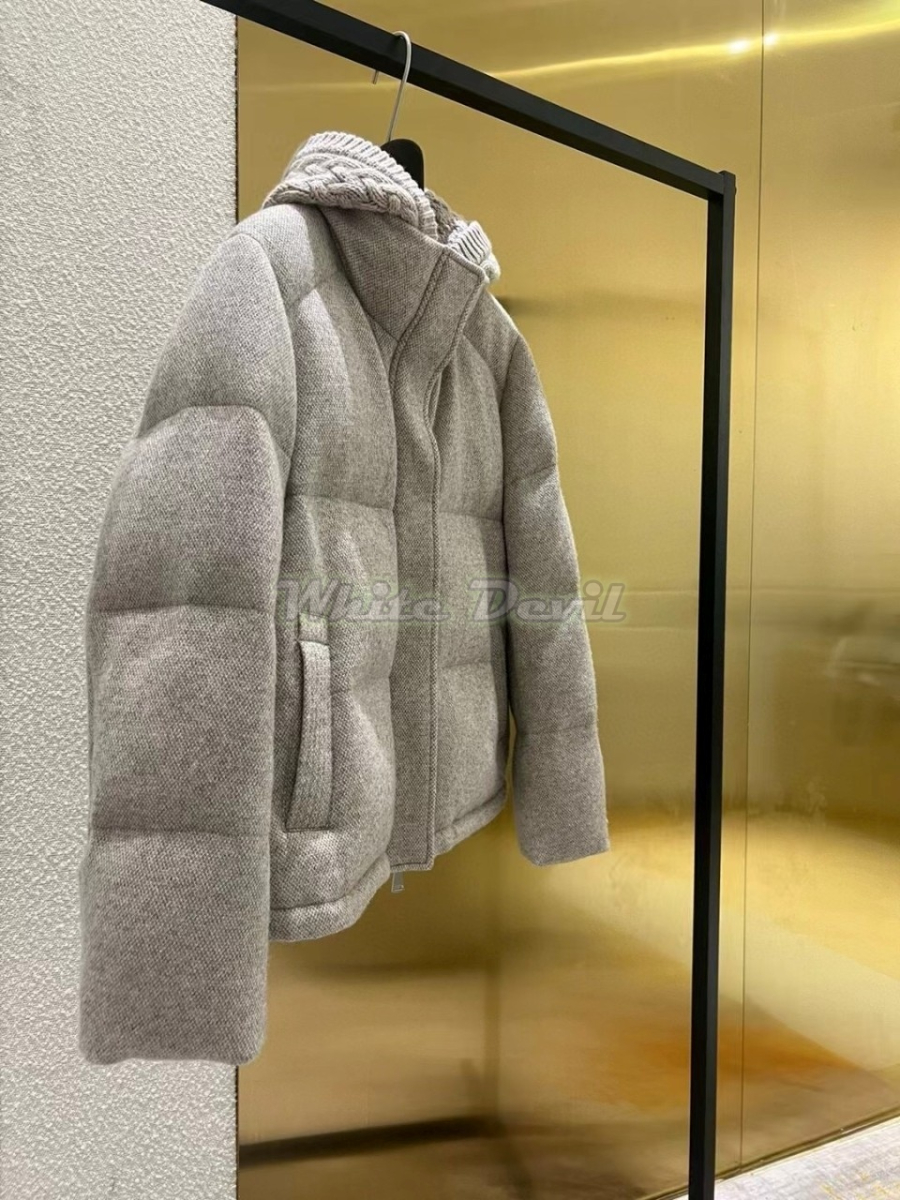 하얀악마 로로피아나 패딩 (7).jpg