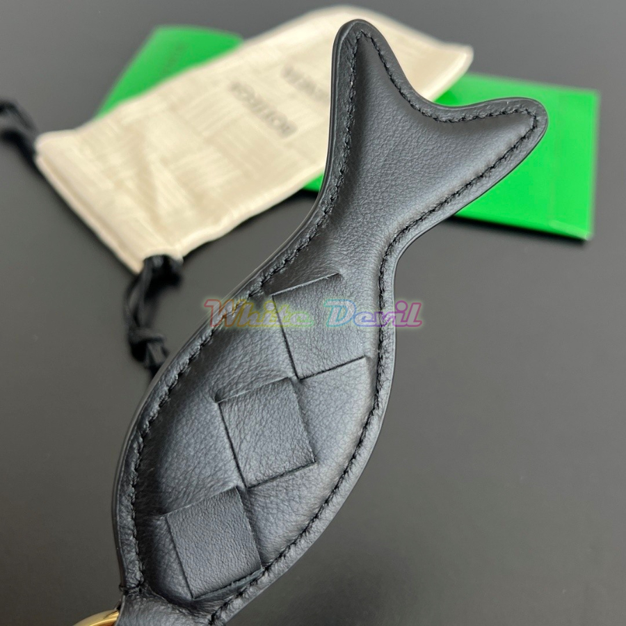 하얀악마 보테가 키링 (7).jpg