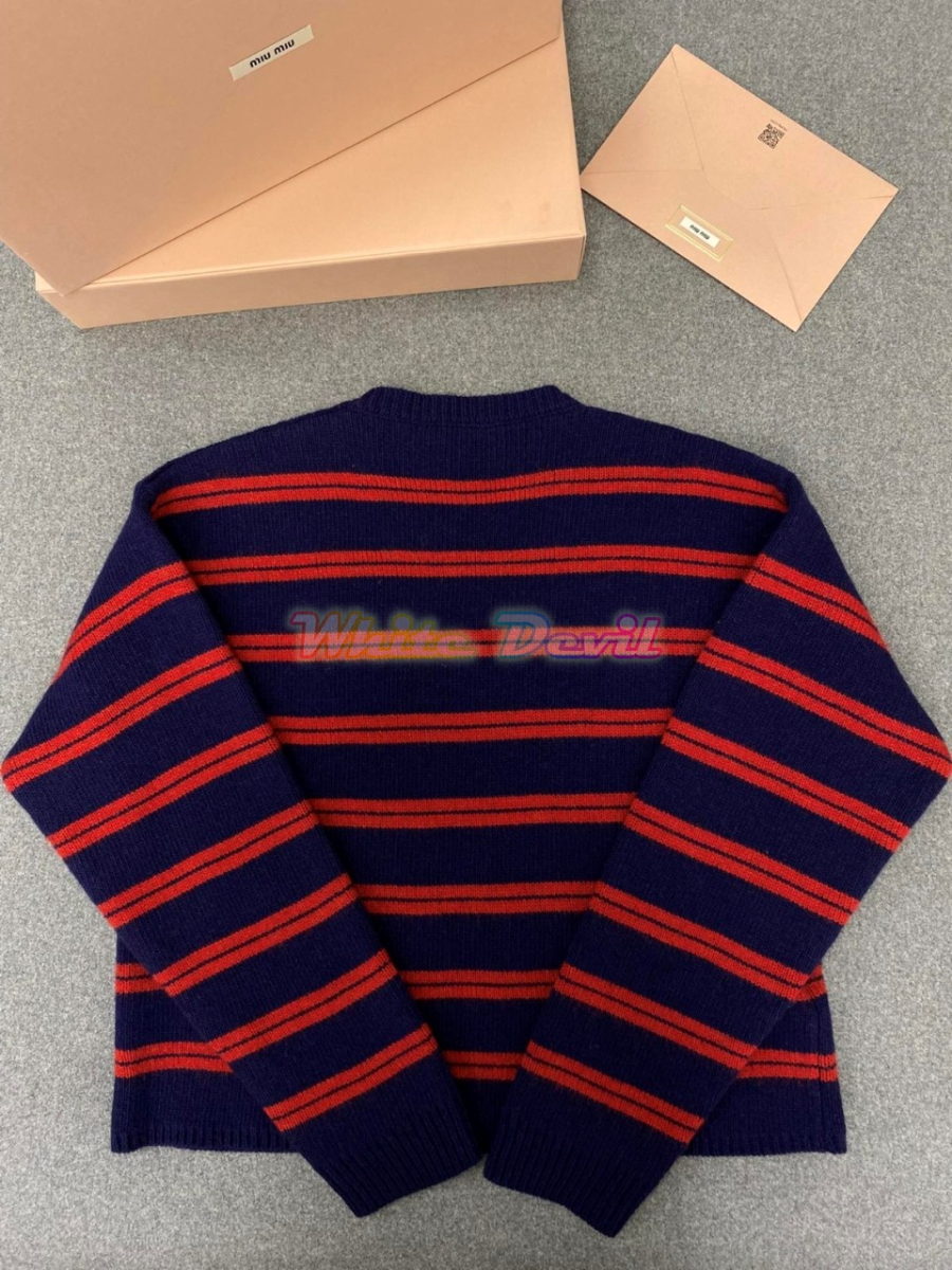 하얀악마 미우미우 니트 (10).jpg