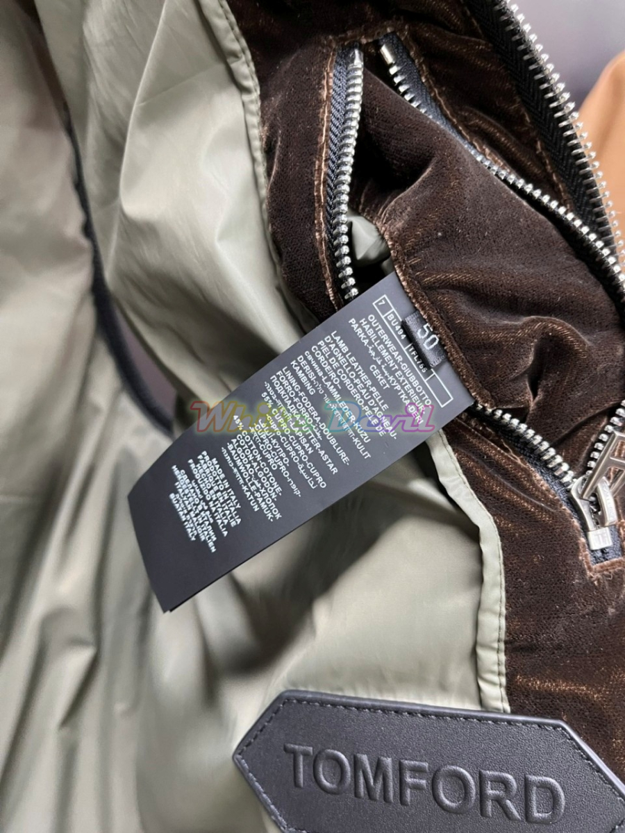 하얀악마 톰포드 패딩조끼 (9).jpg