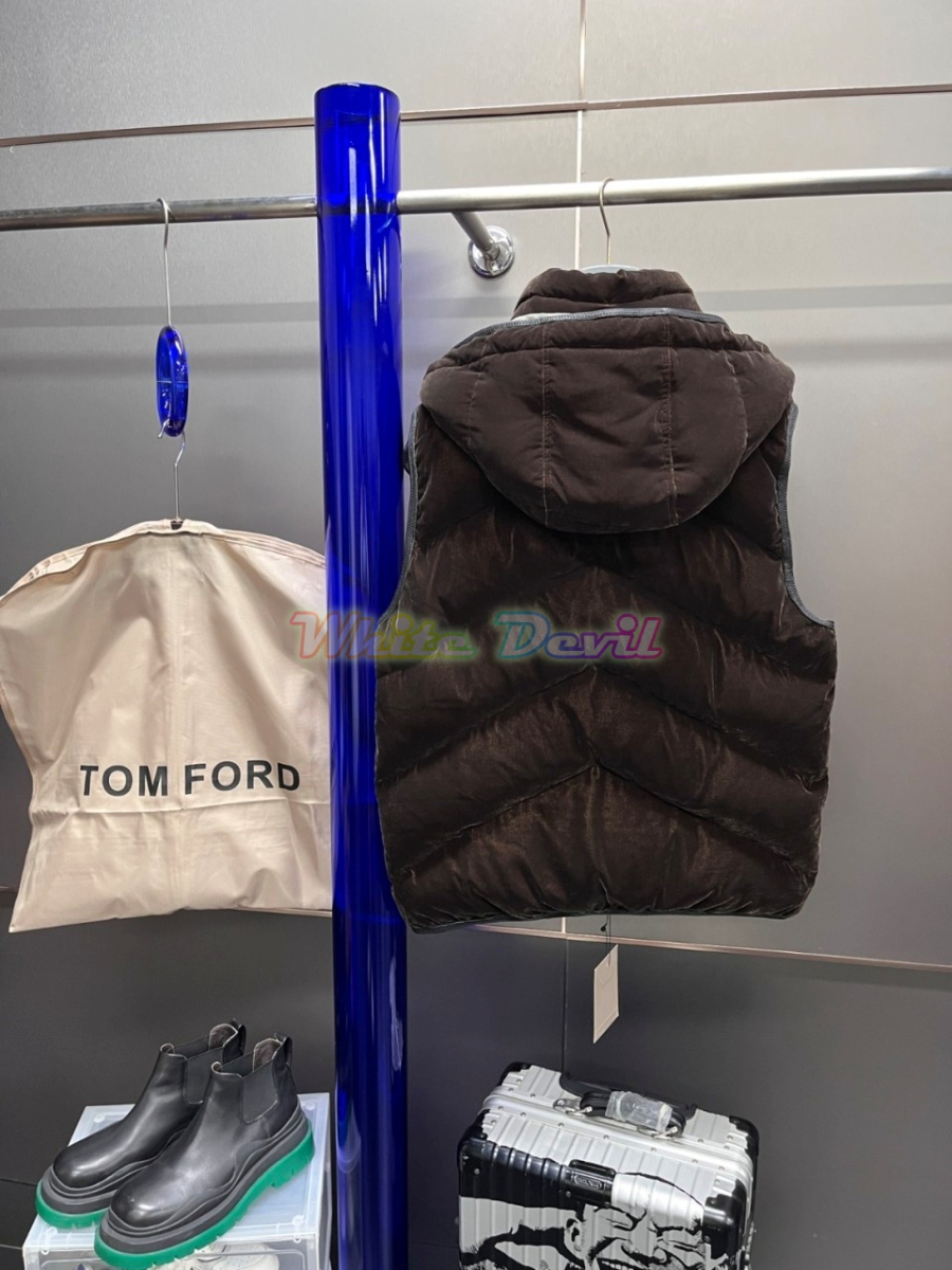 하얀악마 톰포드 패딩조끼 (8).jpg